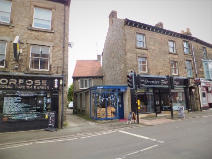 House and shop for sale in Buxton